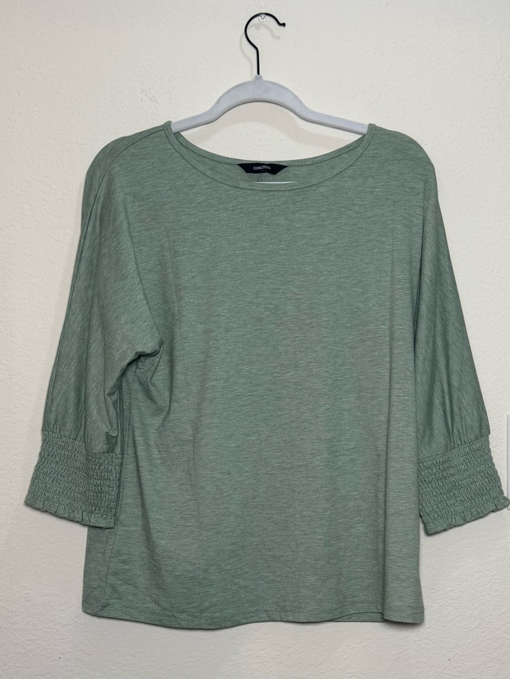 Dokotoo Sage Green Smocked Sleeve Top Large Casual